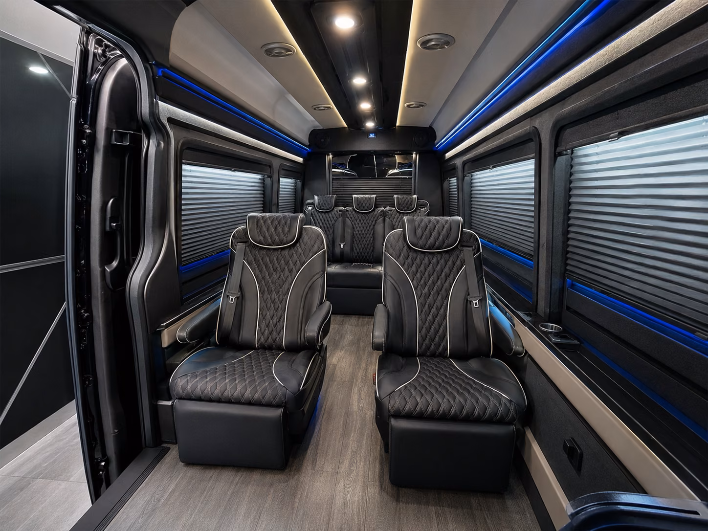 dallas airport shuttle buses for employees