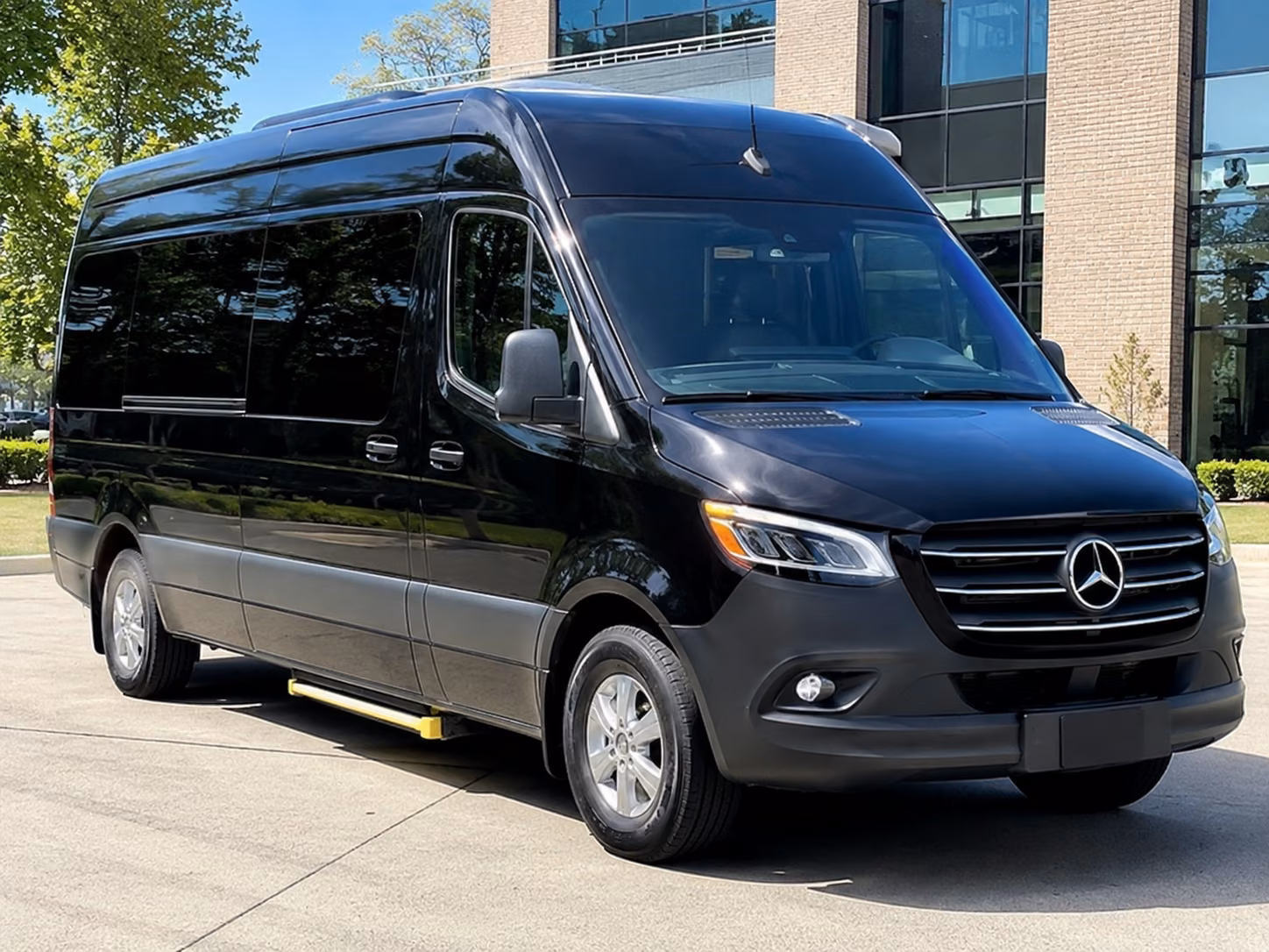 dallas hospital and campus shuttle bus rentals