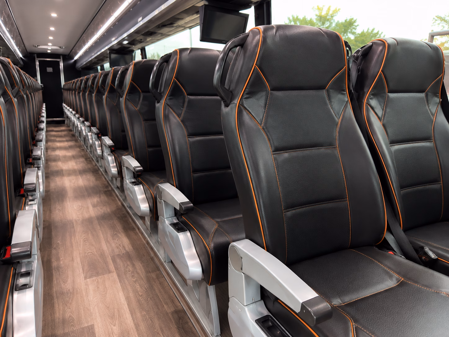 private charter buses for layovers in dallas