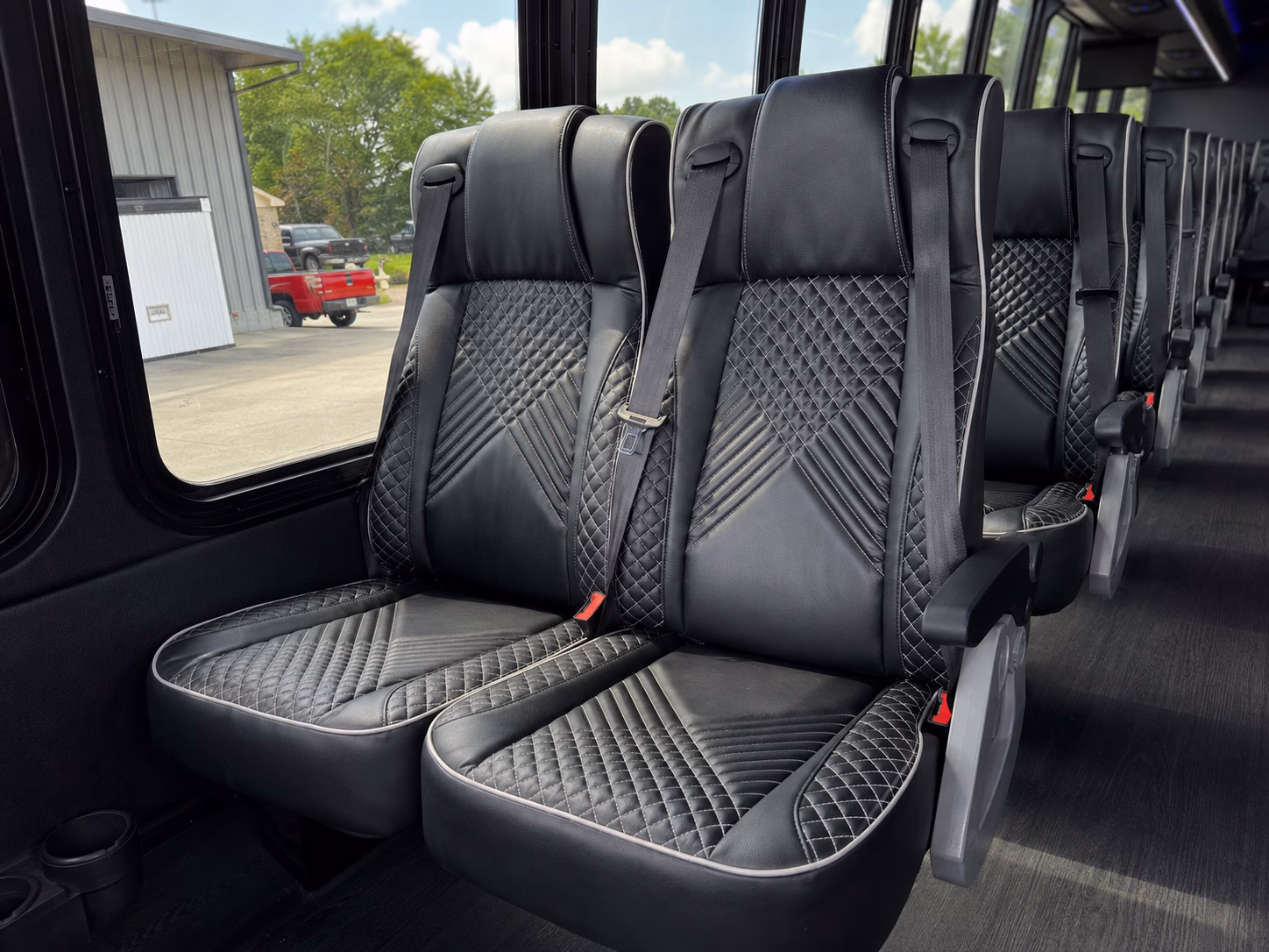 shuttle services for airline crews and airport staff in dallas